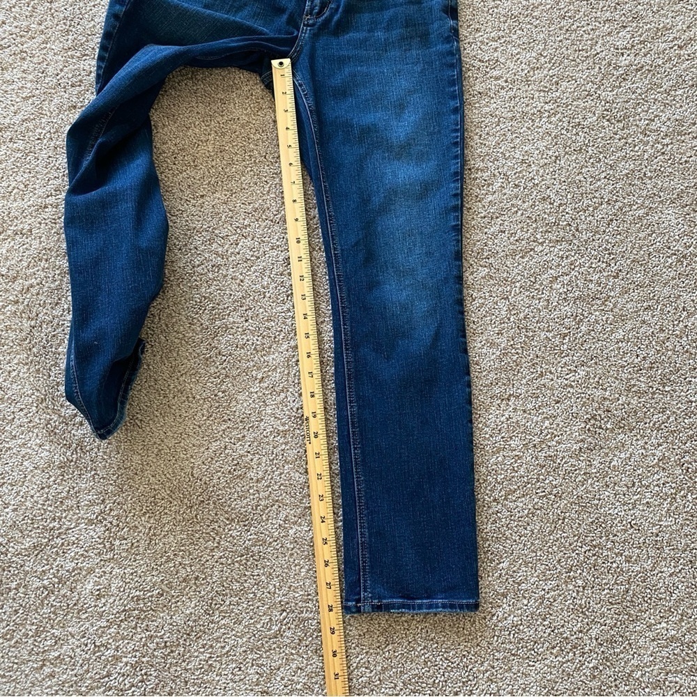 Silver Suki Straight Leg Blue Jeans Women's Sz 30x29 Dark Wash - Picture 14 of 15